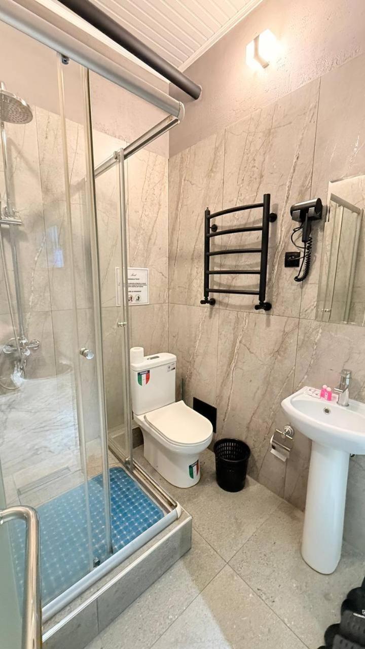 Premium Hostel Tasjkent Eksteriør billede